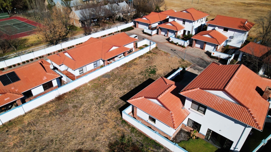 3 Bedroom Property for Sale in Van Der Hoff Park North West